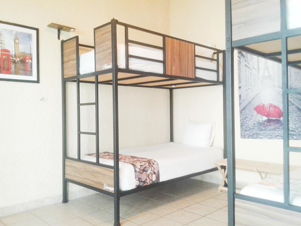 Hostalife Гуадалахара Екстериор снимка